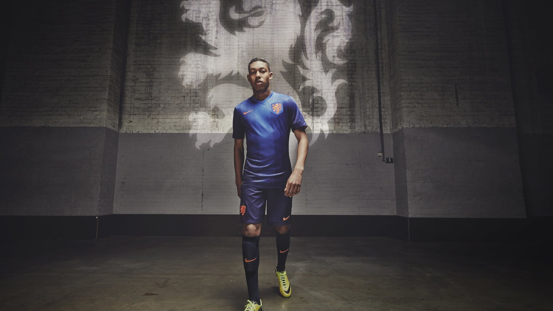 爱游戏平台-“青少年足球科普体育文化讲座在全国校园广泛开展”，全国青少年足球示范课教案